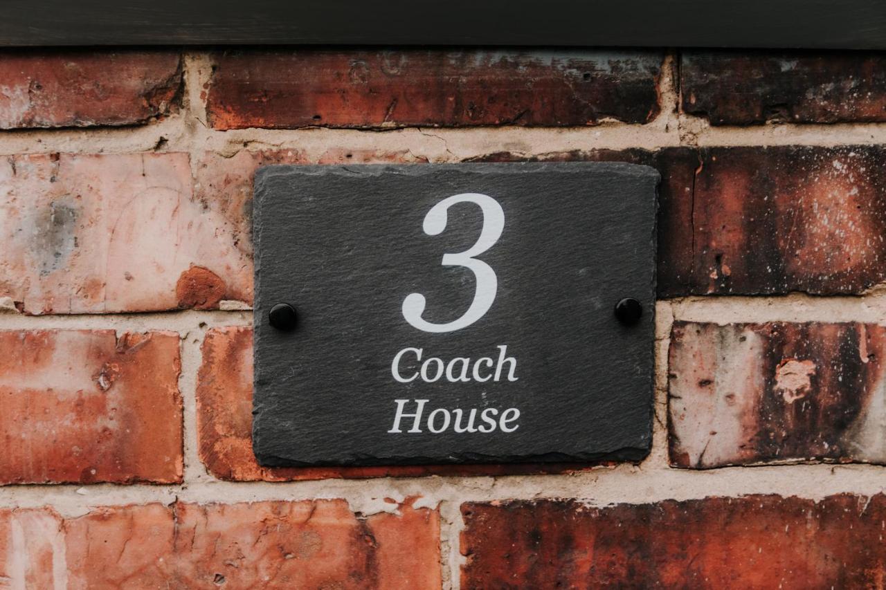 Coach House, A Cosy Nook In The Heart Of Tyne And Wear, With Parking, Wifi, Smart Tv, Close To All Travel Links Including Durham, Newcastle, Metrocentre, Sunderland Washington  Kültér fotó